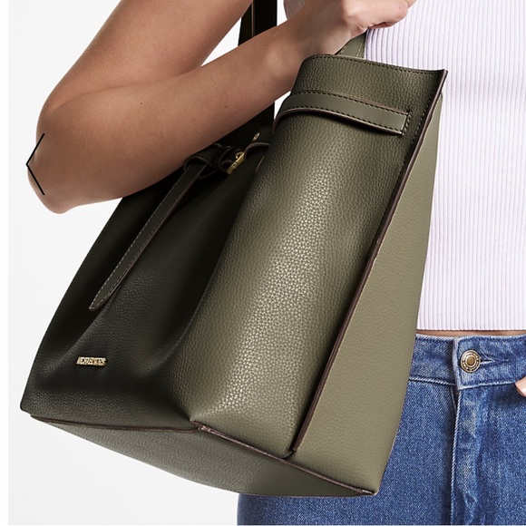 MICHAEL KORS OLIVE color 
Emilia Large Pebbled Leather Tote Bag - Picture 5 of 5